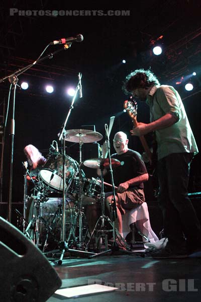 DINOSAUR JR - 2009-09-06 - PARIS - Elysee Montmartre - Louis Knox Barlow - Jay Mascis - Emmett Jefferson Murphy